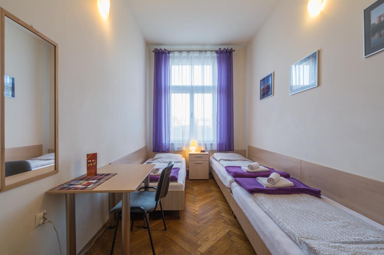 Euro-Room Rooms & Apartments Krasków Exterior foto
